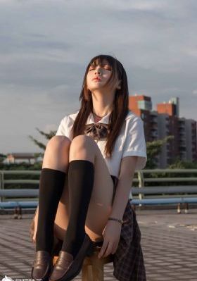 国产美女18XXXX免费视频_HD全集免费观看