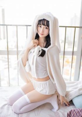 女班长把内裤扒开内裤让我们摸_BD韩语在线观看电视